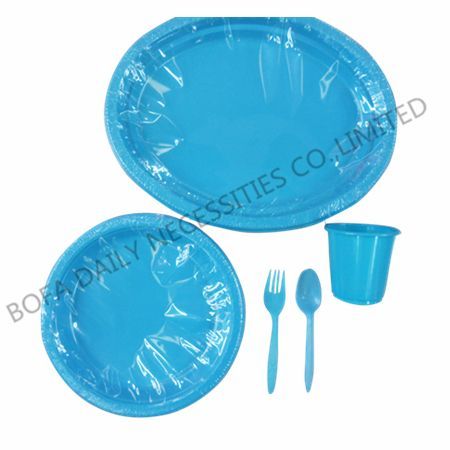 Dark blue plastic tableware se...