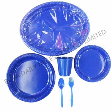 Dark blue plastic tableware se...